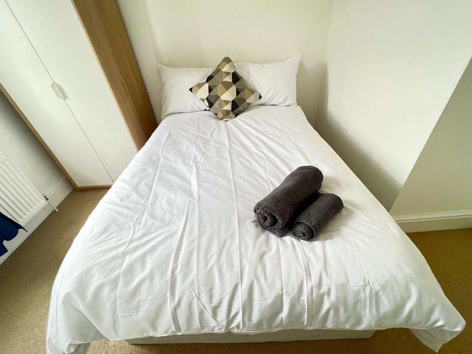 Cricklewood Boutique Stay London Room photo